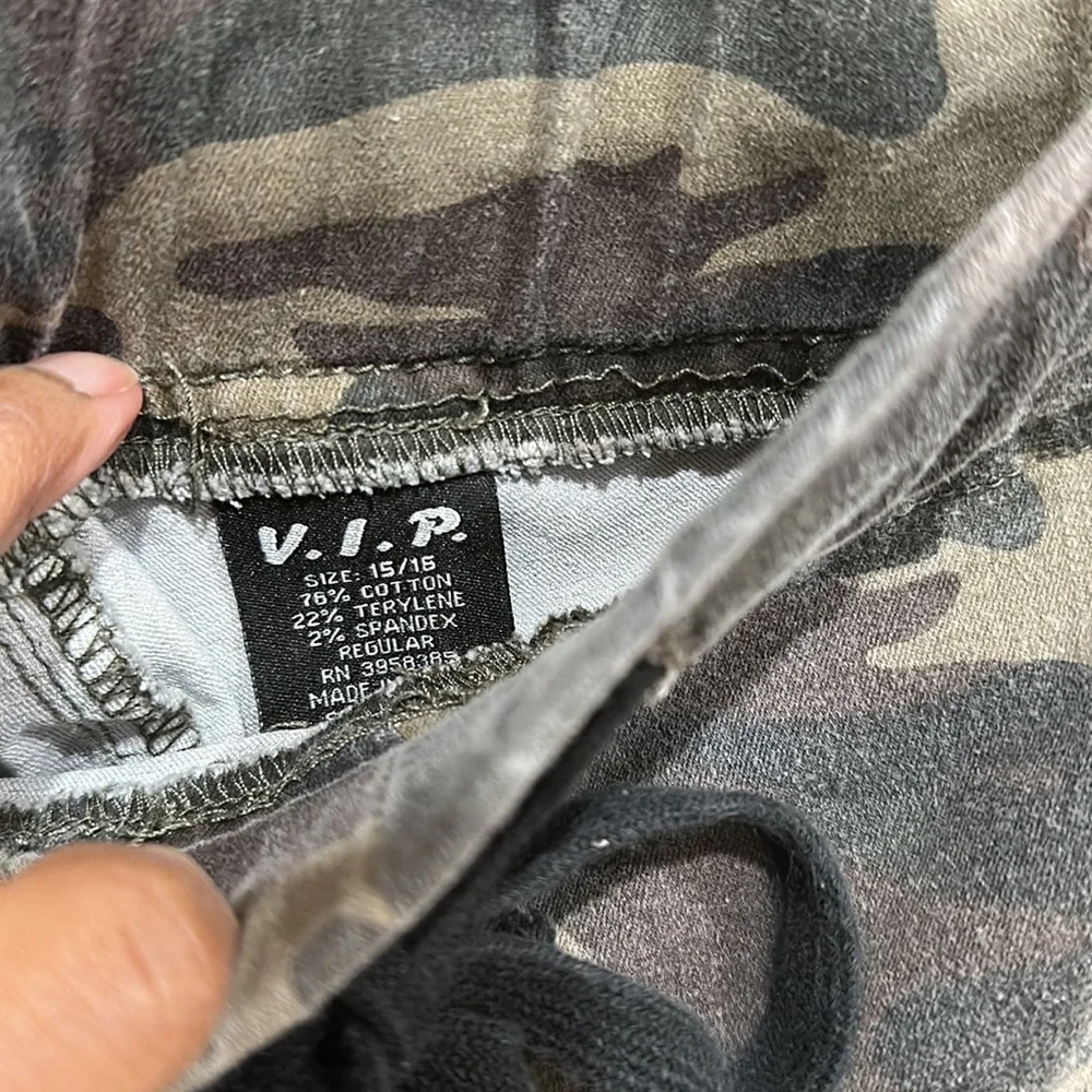Women’s VIP Camouflage Faded Jogger Pants Size 15/16 Green Fits Like Large - Picture 3 of 4